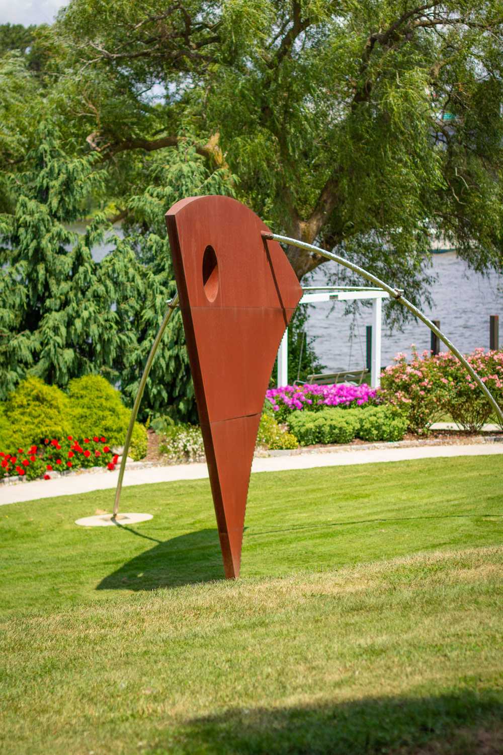 Steel Arch 4 by Ken Thompson