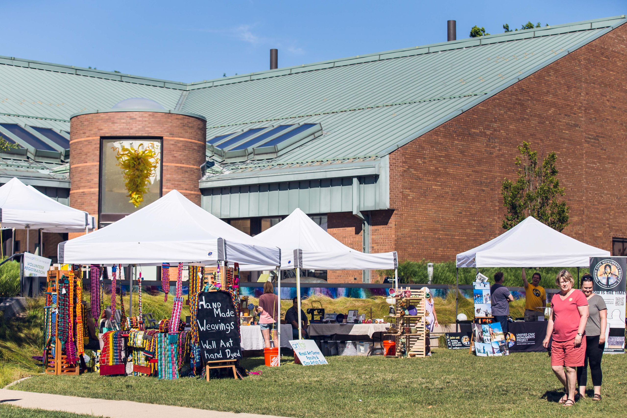 Summer Art Market at Krasl