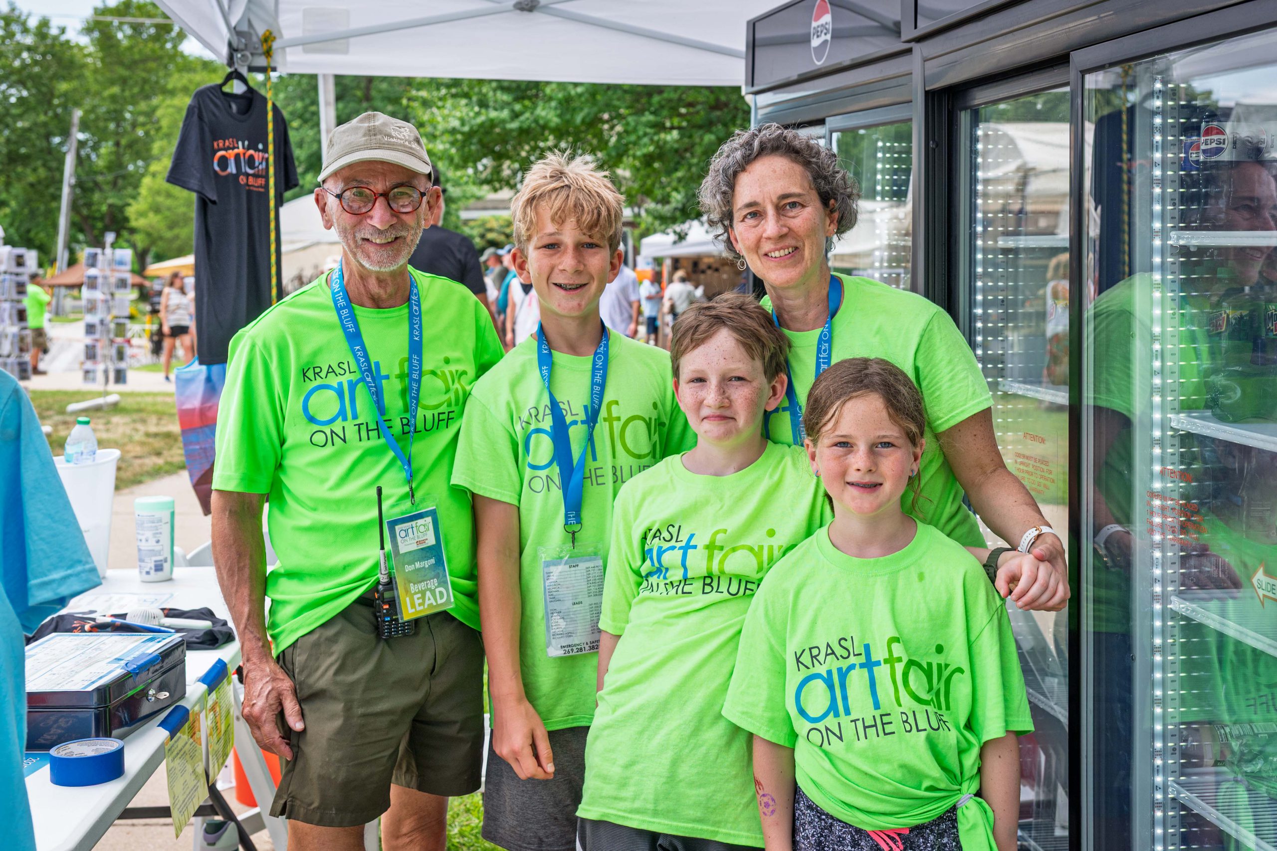 Volunteers and community members at Krasl